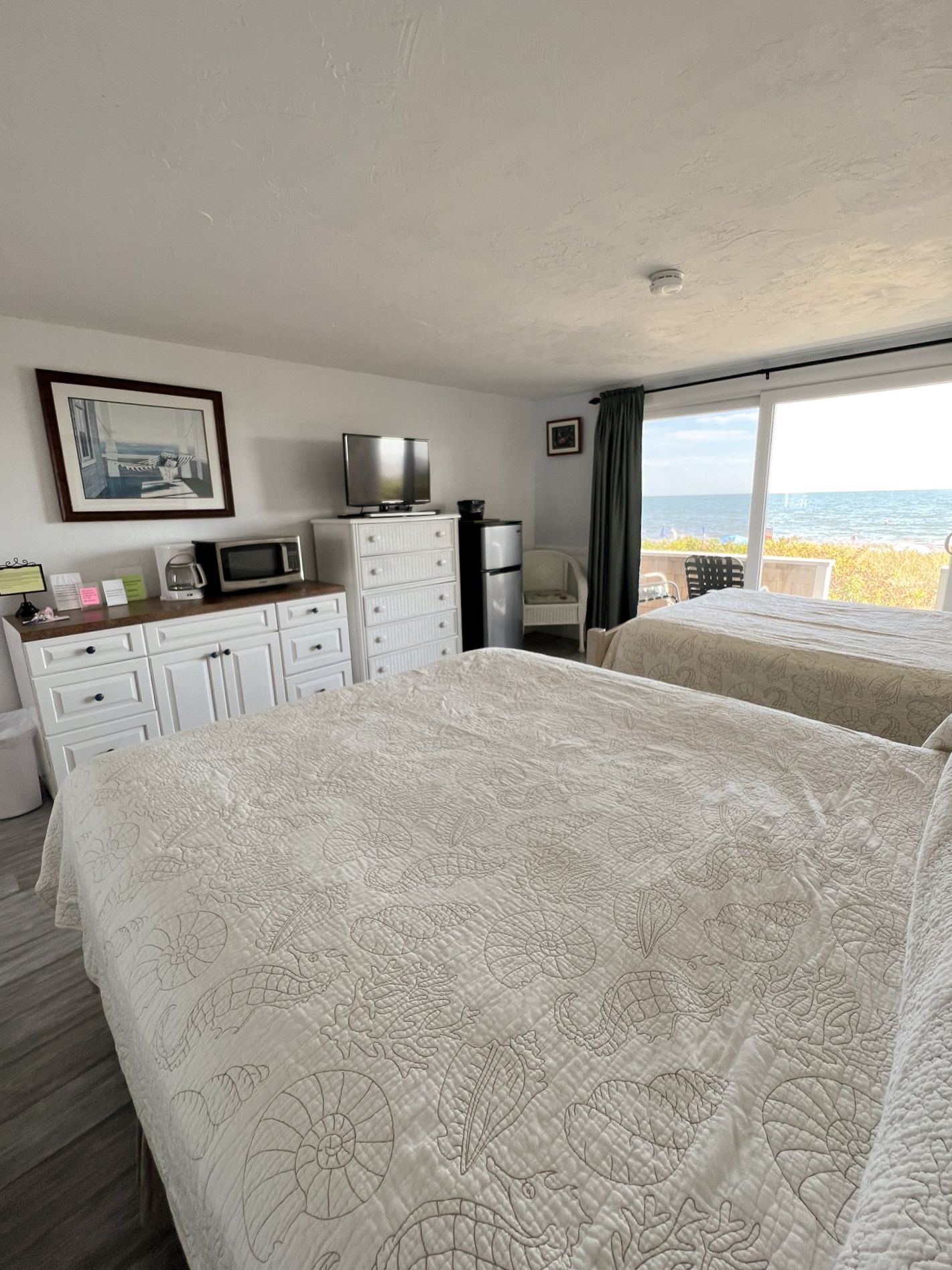 Oceanfront Room with Balcony & Kitchenette, Room #23