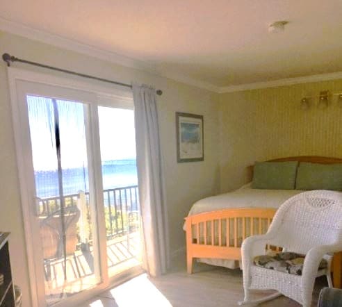 Two Bedroom Oceanfront Suite with Balcony & Kitchen, Suite #31